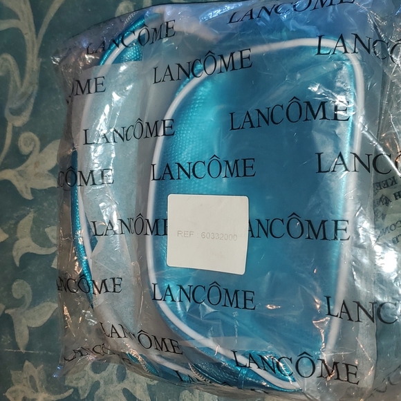 Brand new 2 piece blue lancome make up bag - Picture 11 of 11